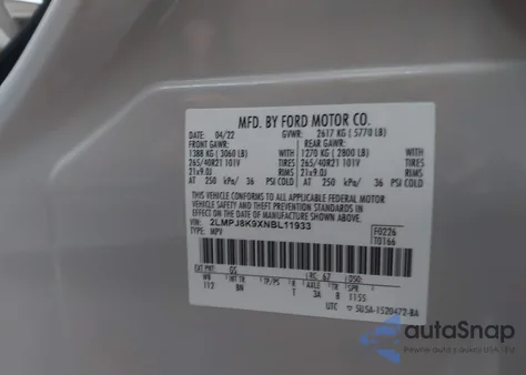 2022 Lincoln Nautilus Reserve z USA, uszkodzony, nr VIN 2LMPJ8K9XNBL11933